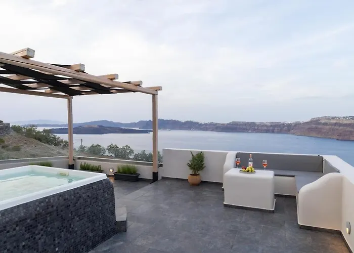 Christina's Cozy Snuggery Akrotírion