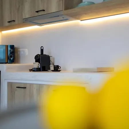 Christina's Cozy Snuggery Akrotírion